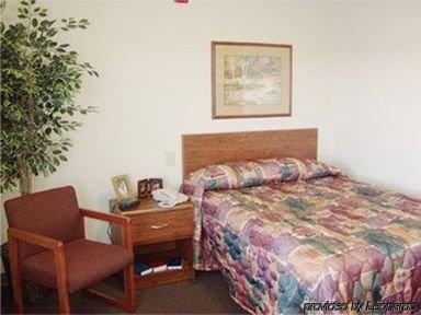 Woodspring Hotel 2*